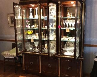 Mastercraft Buffet/Hutch; crystal