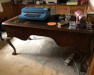 Henredon Executive desk