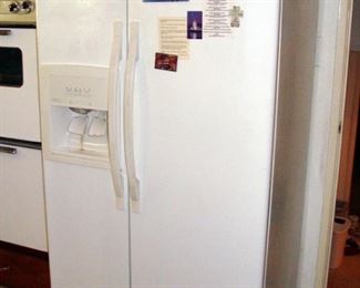 Side by Side Refrigerator, Whirlpool Fridge, White, Ice Maker, Ice and Water in Door