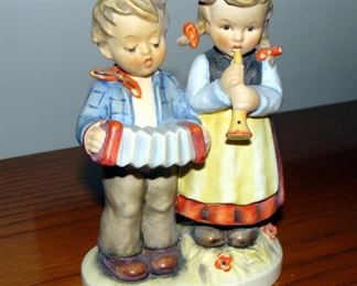 Vintage, Hummel, Goebel, Figurine, Birthday Serenade