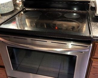 Frigidare electric range/oven