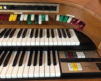 Lowrey Symphonizer organ