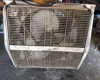 Reverse flow fan