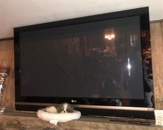 LG flatscreen TV