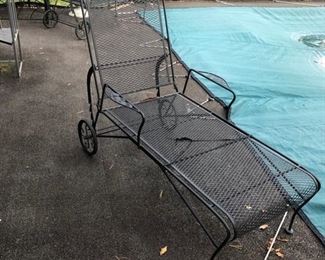 Chaise lounge chairs