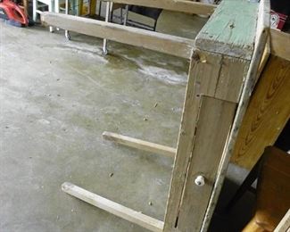 primitive kitchen table