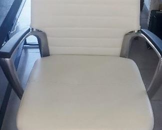 Laatu high back office chair
