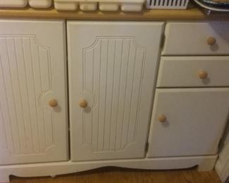 KITCHEN CABINET