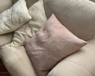 Love seat