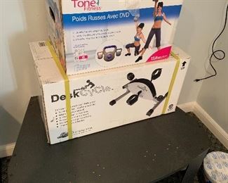 Home gym, kettle balls, DeskCycle