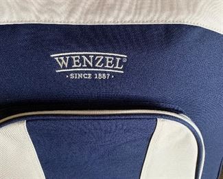 Wenzel picnic tote