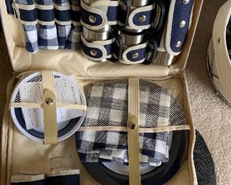 Picnic tote