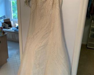 Wedding gown -plus size