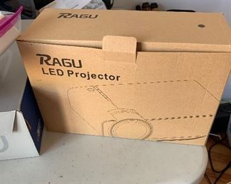 Ragu LED projector