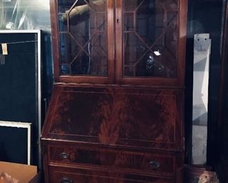Landstrom Drop Front Desk