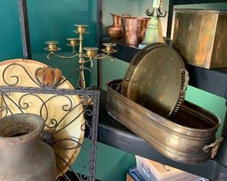 Assorted decorator items