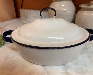 Enamel roaster