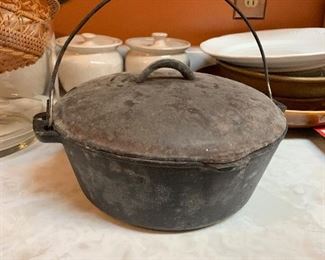 Cast iron Dutch oven