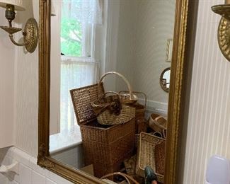 Wall mirror