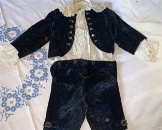 Child's clothing, dates from about 1895