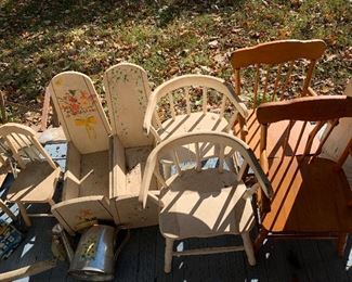 Many pieces of vintage child's/doll furniture.