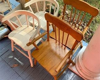 Toy/doll/child’s chairs