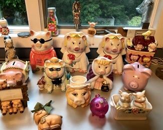 Pig cookie jars