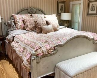 King master bedroom furniture - Gorgeous Country French bed, armoire & dresser