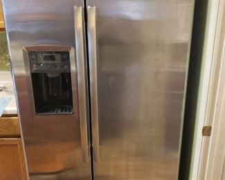 GE Stainless Side by Side refrigerator