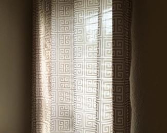 4 x 7’ panels