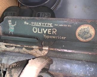 The printype Oliver typewriter