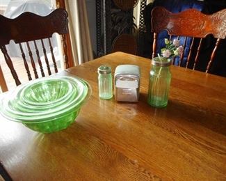 Vintage Ribbed Green 5 Bowl Set