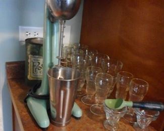 Hamilton Beach Malt Maker, Vintage Soda Fountain Glasses 