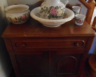 Antique Wash Stand. Antique Wash Bowl Pitcher Commode, Cups