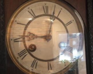 Antique/vintage JUNGHANS German wall clock with key