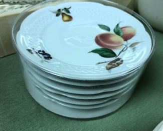 Lourioux china fruit dishes