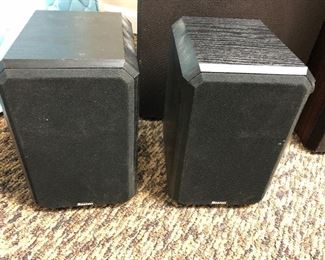 Boston HD5 speakers