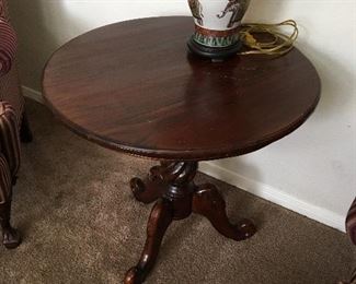 Solid wood round end table.
Most of the nicks and scratches are factory manufactured.
Measures 28” tall x 28 1/2” across.