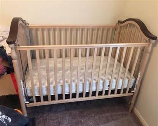 Simmons Crib with Mattress