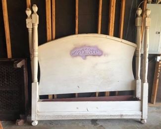 King Size Poster Bed
Solid Wood