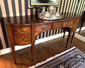 18th Century Mahogany George III Breakfront c.1795. 22 deep x 74.5 long x 36.75 high