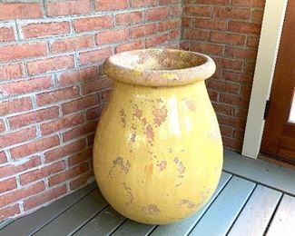 Large urn