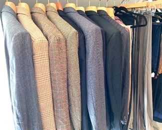 Men's suits and jackets size 42-44