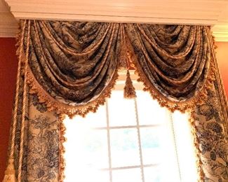 4 window treatments available