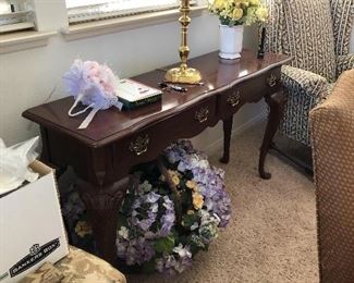Side or entry table