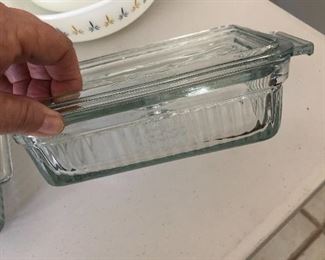 Pyrex with lids. 3 to pick from