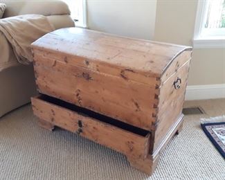 ANTIQUE PINE CHEST