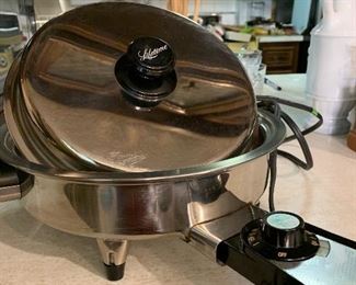 Like new Lifetime electric skillet