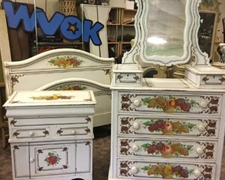 Painted Cottage Bedroom Suite