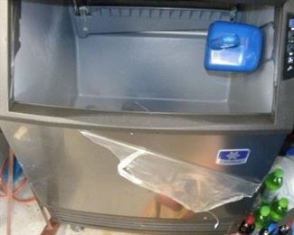 BRAND NEW ICE MACHINE
